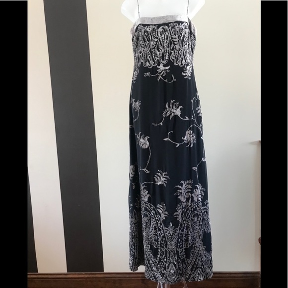 KAY UNGER Embellished Beaded Chiffon Velvet Dress - Picture 10 of 16
